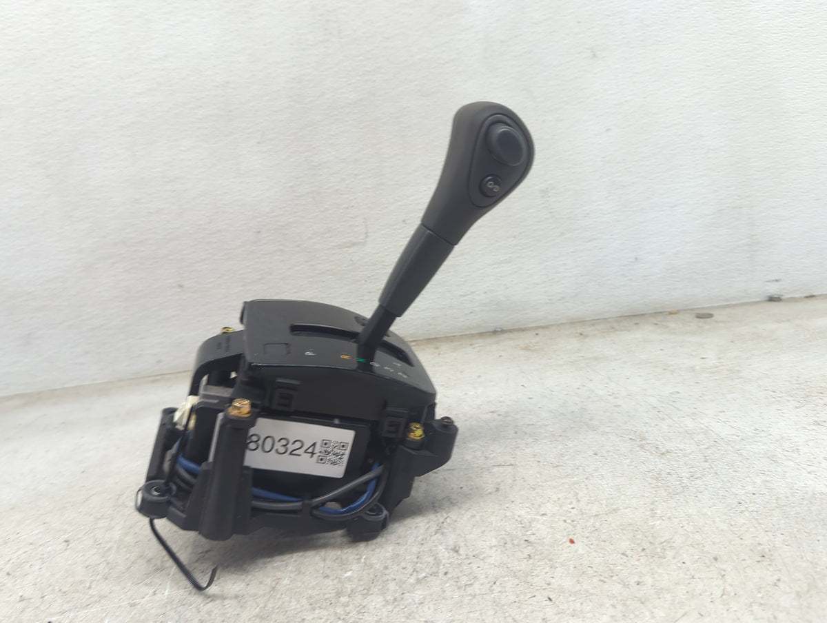 2005 Toyota Highlander Floor Console Assembly Shifter - Oemusedautoparts1.com