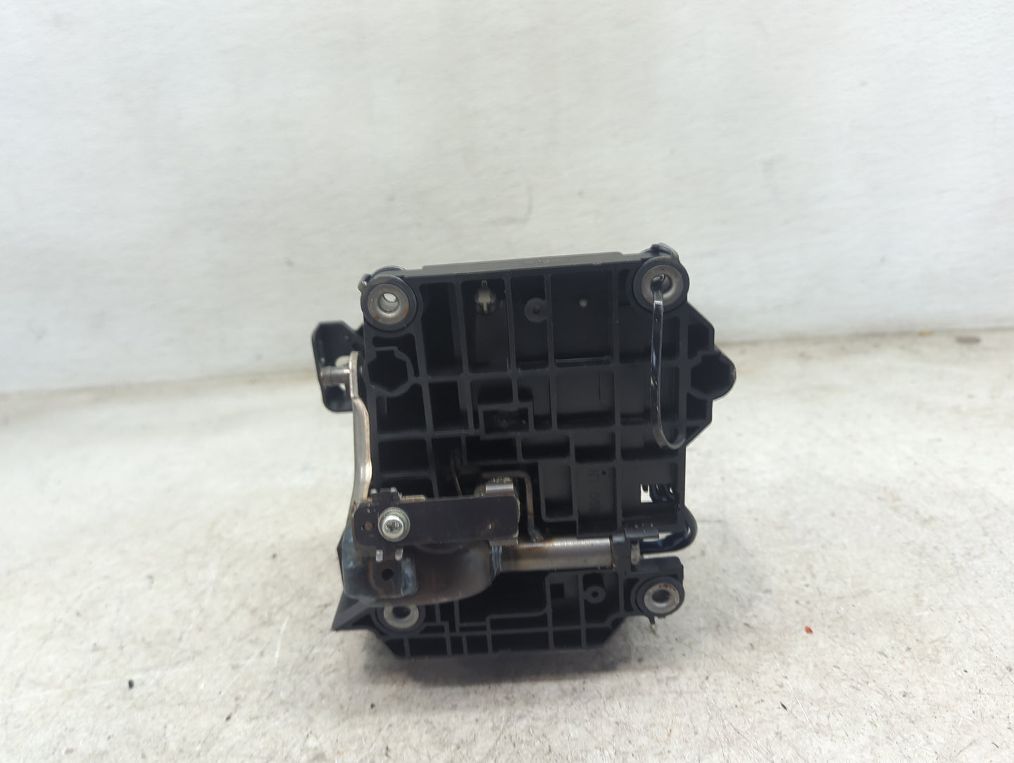 2005 Toyota Highlander Floor Console Assembly Shifter - Oemusedautoparts1.com