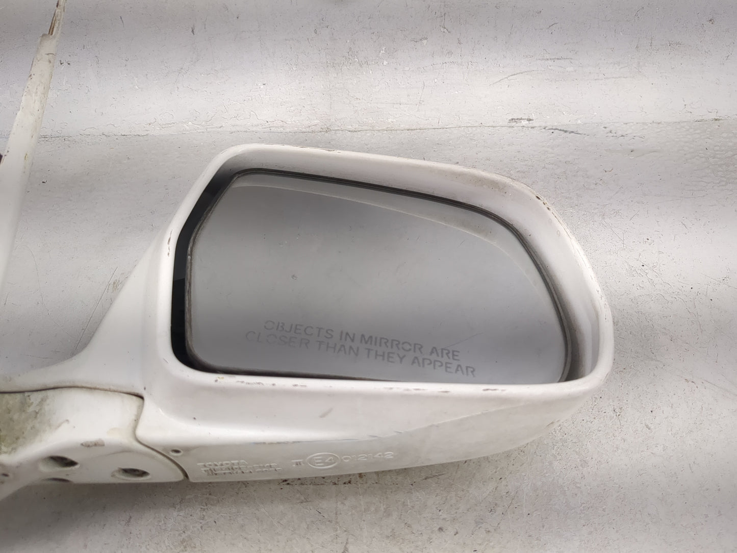 2001-2007 Toyota Highlander Passenger Side View Mirror - Right Door Mirror OEM Used - Oemusedautoparts1.com