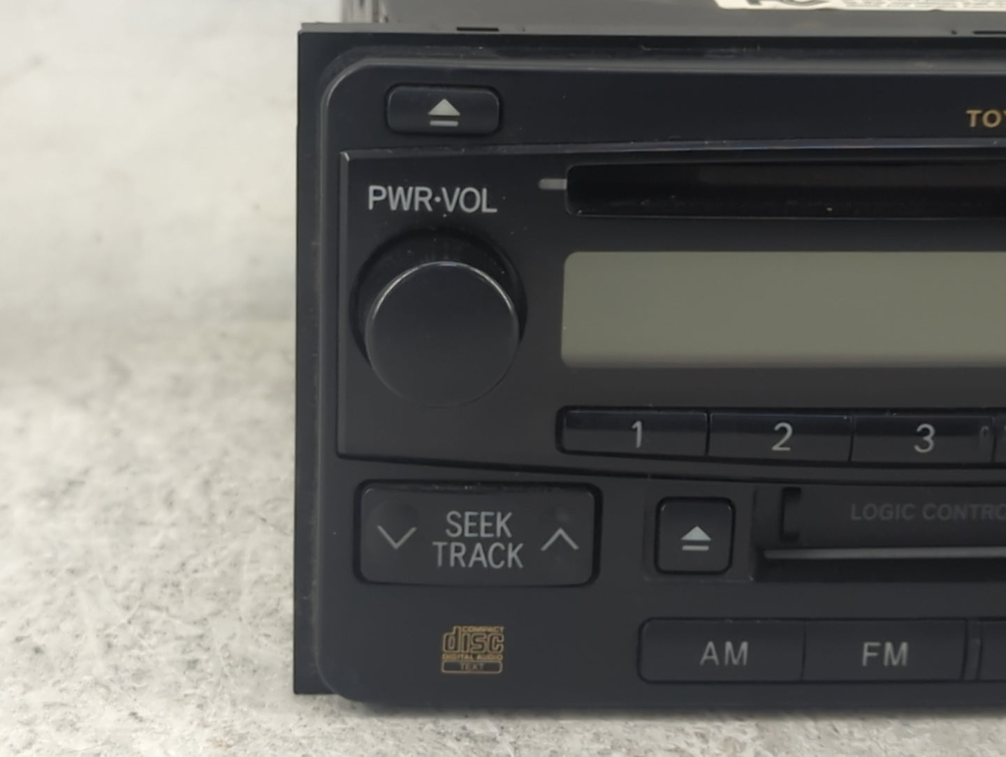 2004-2007 Toyota Highlander Radio AM FM Cd Player Receiver Replacement P/N:86120-52241 122000-44310101 Fits OEM Used Auto Pa