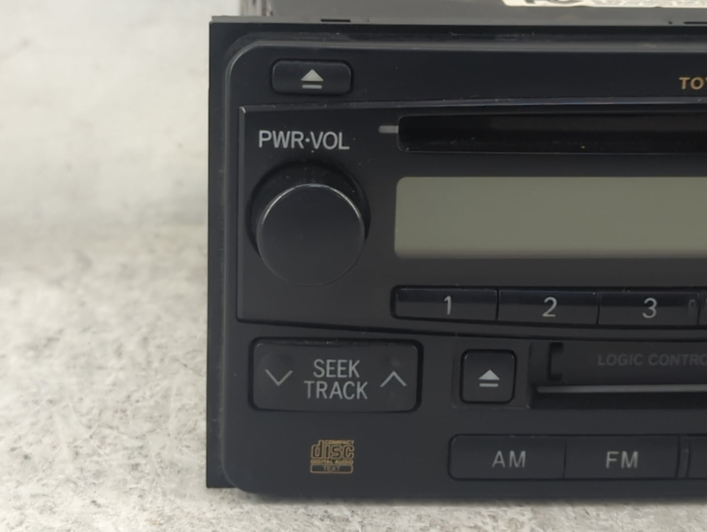 2004-2007 Toyota Highlander Radio AM FM Cd Player Receiver Replacement P/N:86120-52241 122000-44310101 Fits OEM Used Auto Pa
