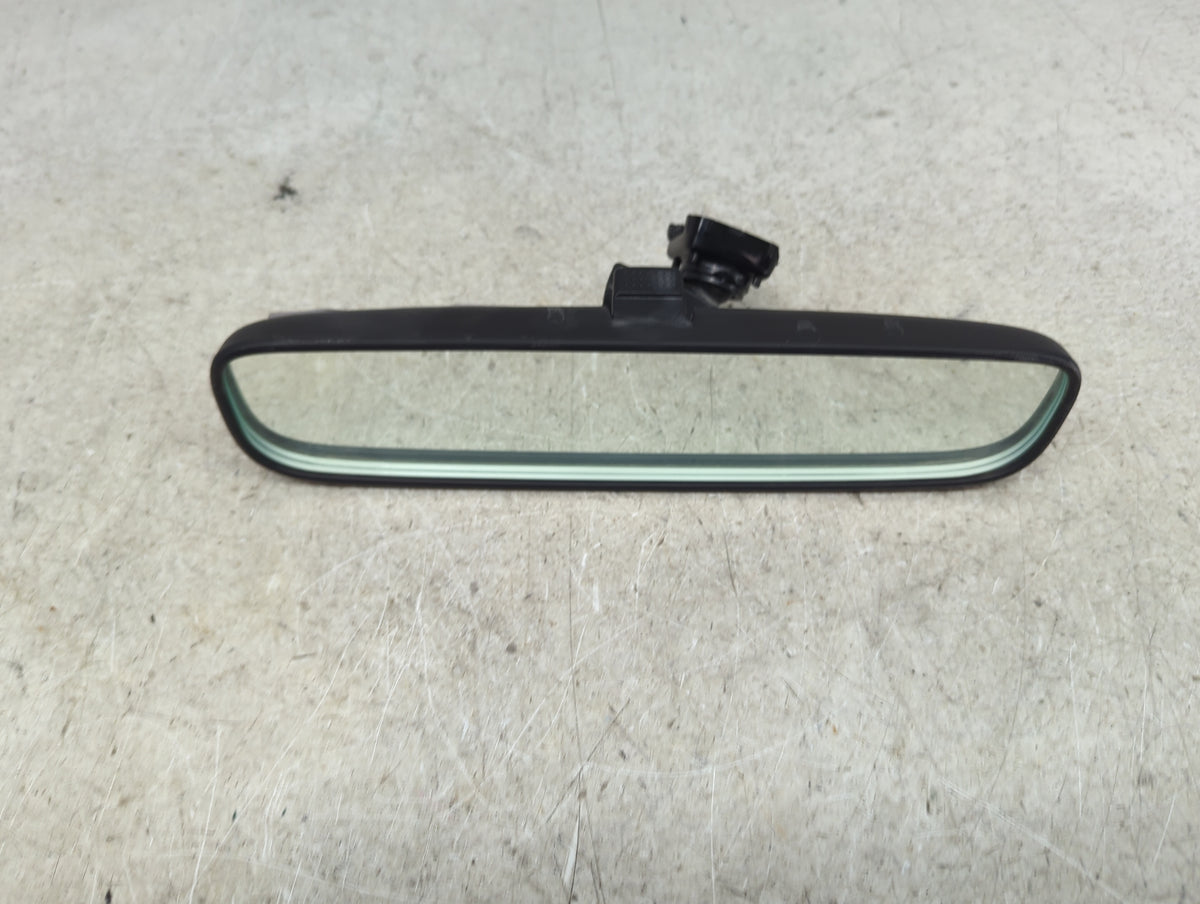 2001-2010 Toyota Highlander Interior Rear View Mirror Replacement OEM P/N:E4 022198 E4 012198 Fits OEM Used Auto Parts - Oem