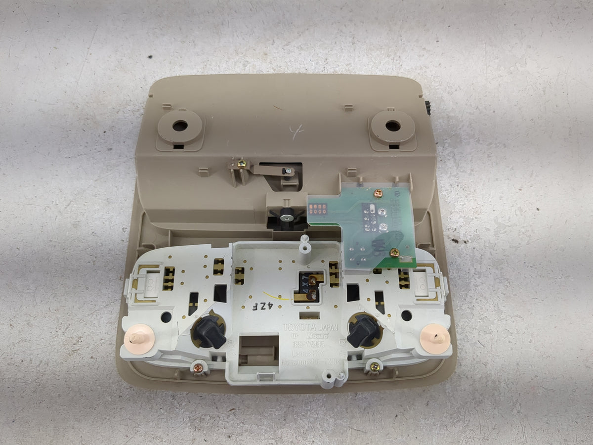 2005 Toyota Highlander Overhead Roof Console Tan - Oemusedautoparts1.com