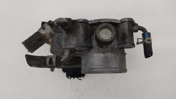 2004-2007 Toyota Highlander Throttle Body P/N:22030-28060 22030-0H020 Fits Fits 2004 2005 2006 2007 OEM Used Auto Parts