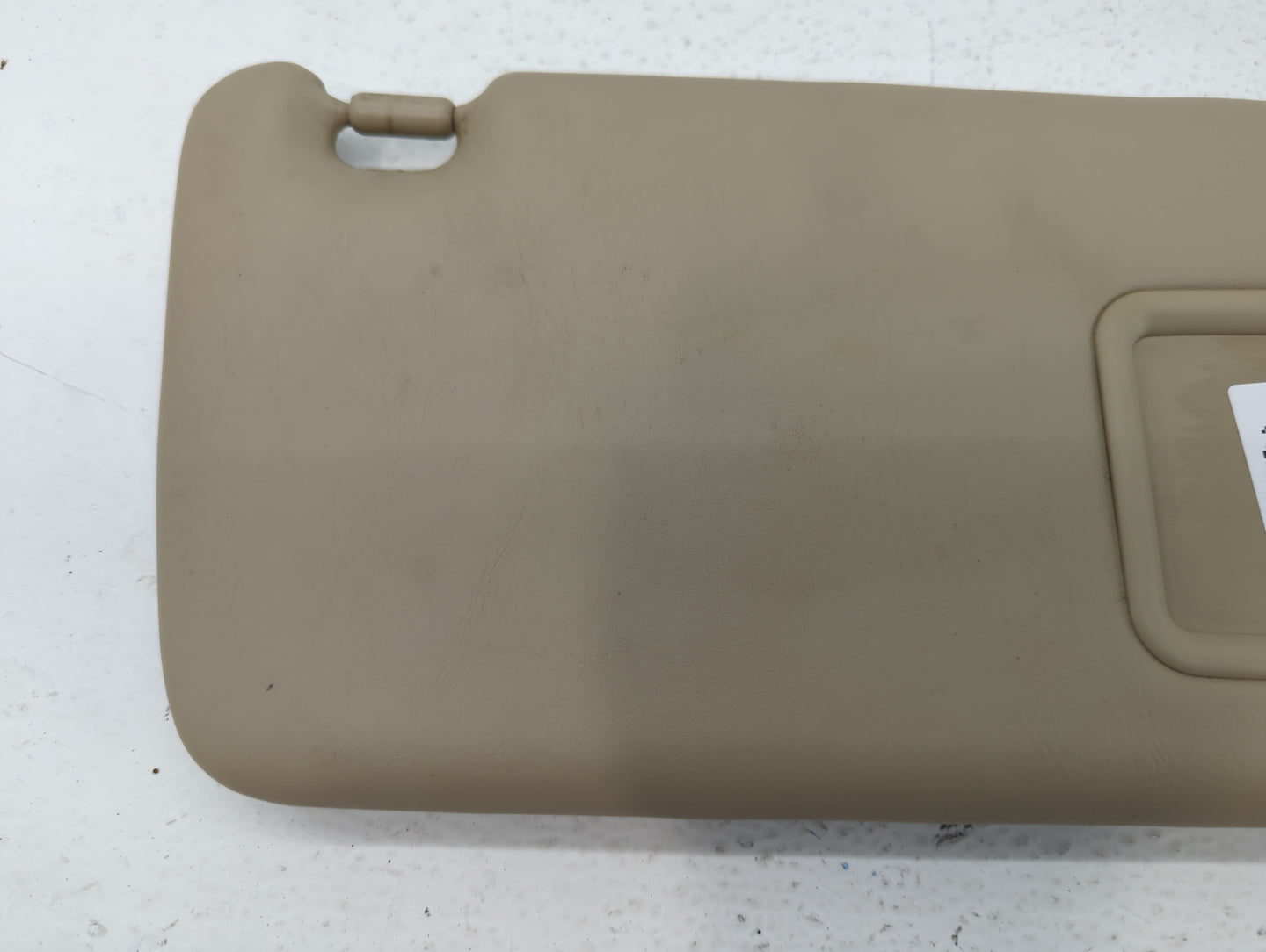 2004-2007 Toyota Highlander Sun Visor Shade Replacement Passenger Right Mirror Fits Fits 2004 2005 2006 2007 OEM Used Auto P