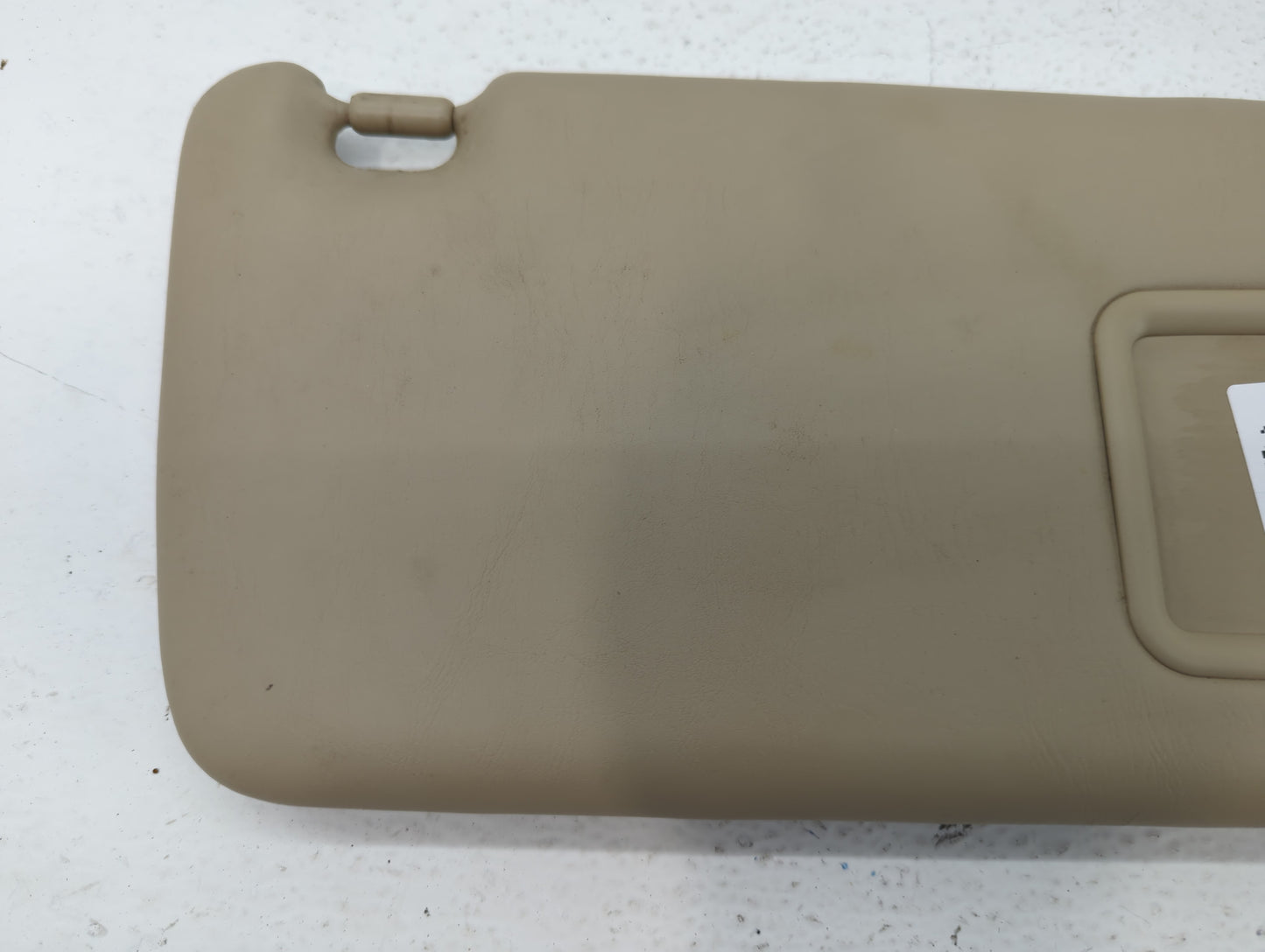 2004-2007 Toyota Highlander Sun Visor Shade Replacement Passenger Right Mirror Fits Fits 2004 2005 2006 2007 OEM Used Auto P