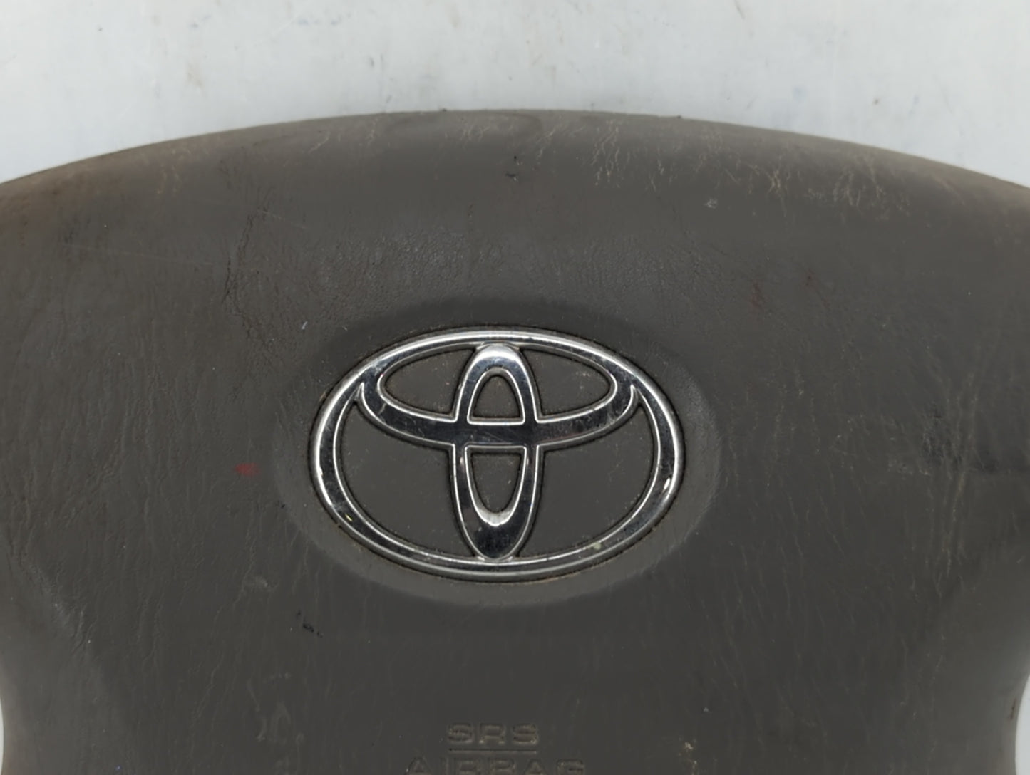 2005 Toyota Hilux Air Bag Driver Left Steering Wheel Mounted - Oemusedautoparts1.com