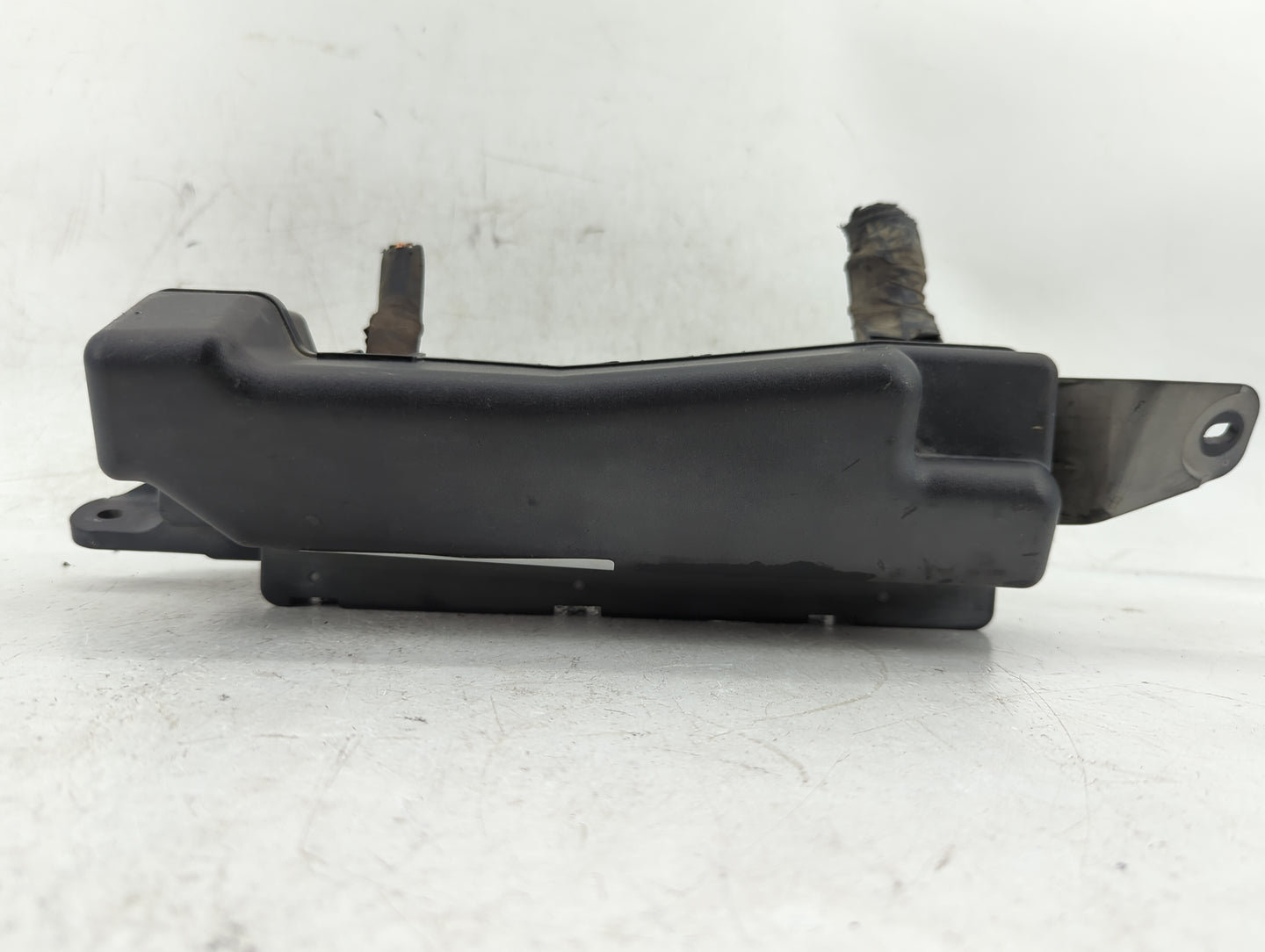 2005-2008 Toyota Matrix Fusebox Fuse Box Panel Relay Module P/N:82662-02130 Fits Fits 2005 2006 2007 2008 OEM Used Auto Part