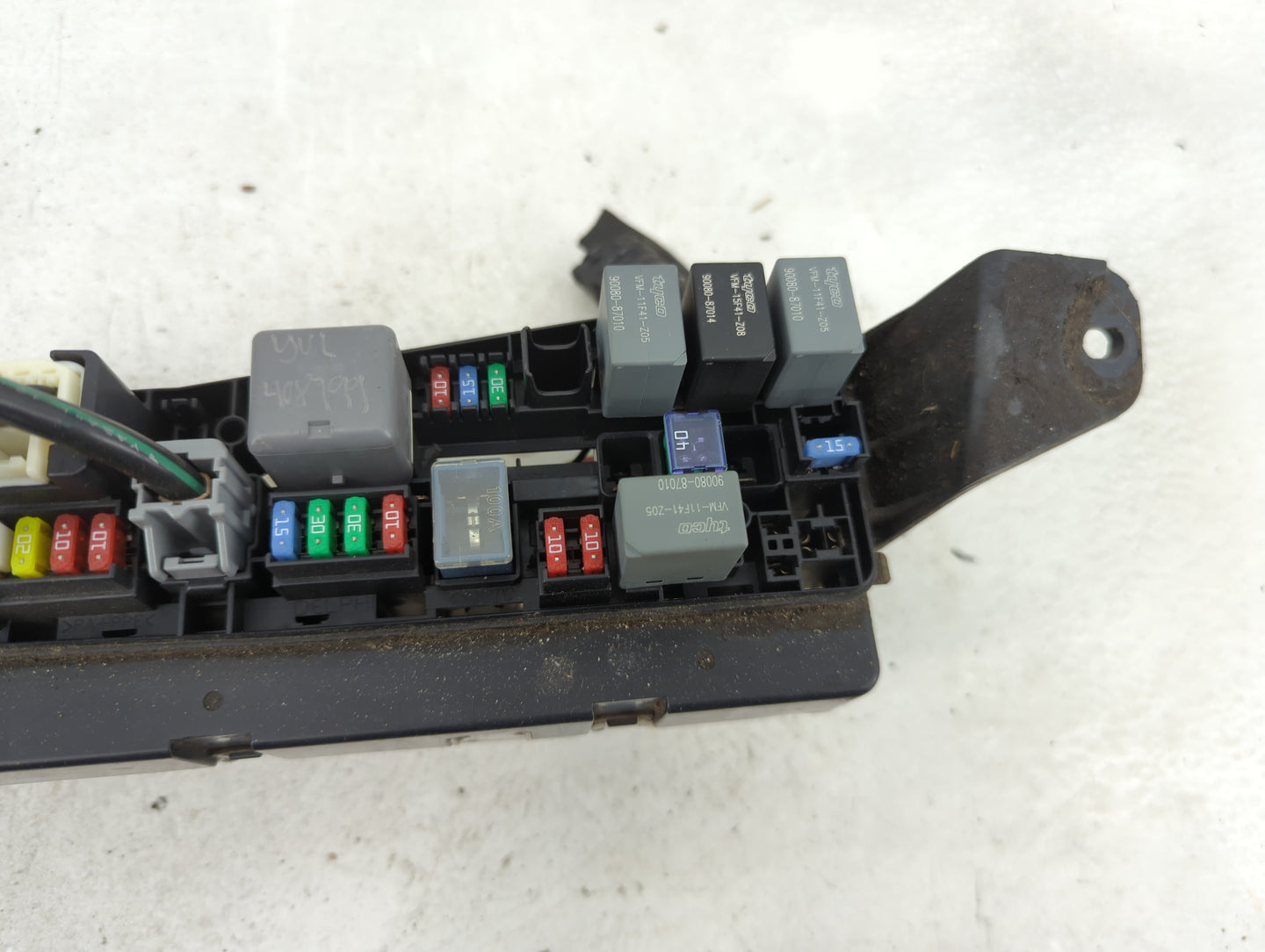 2004-2008 Toyota Matrix Fusebox Fuse Box Panel Relay Module P/N:82662-02130 Fits Fits 2004 2005 2006 2007 2008 OEM Used Auto