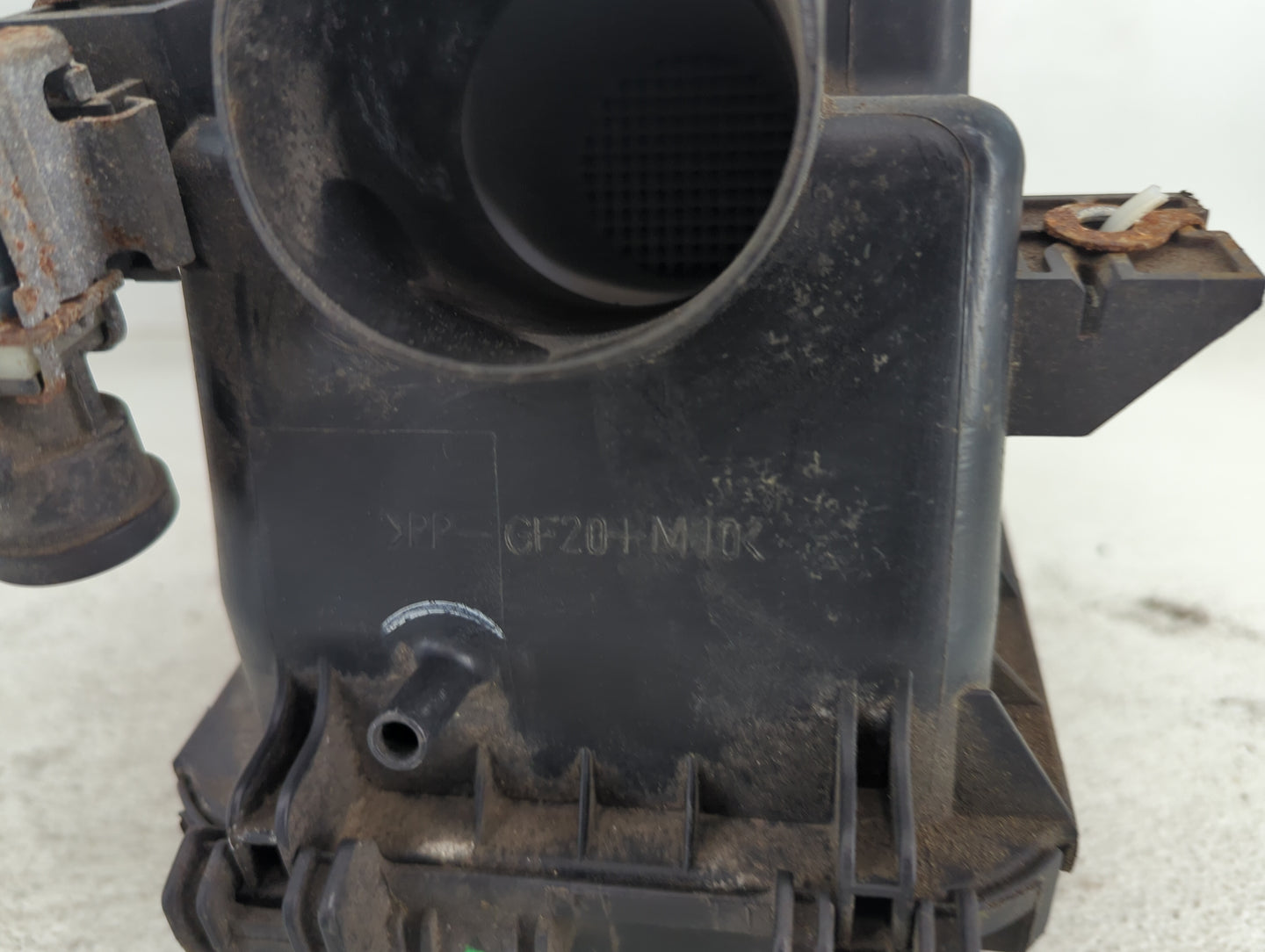 2005 Toyota Matrix Air Cleaner Intake-duct Hose Tube - Oemusedautoparts1.com
