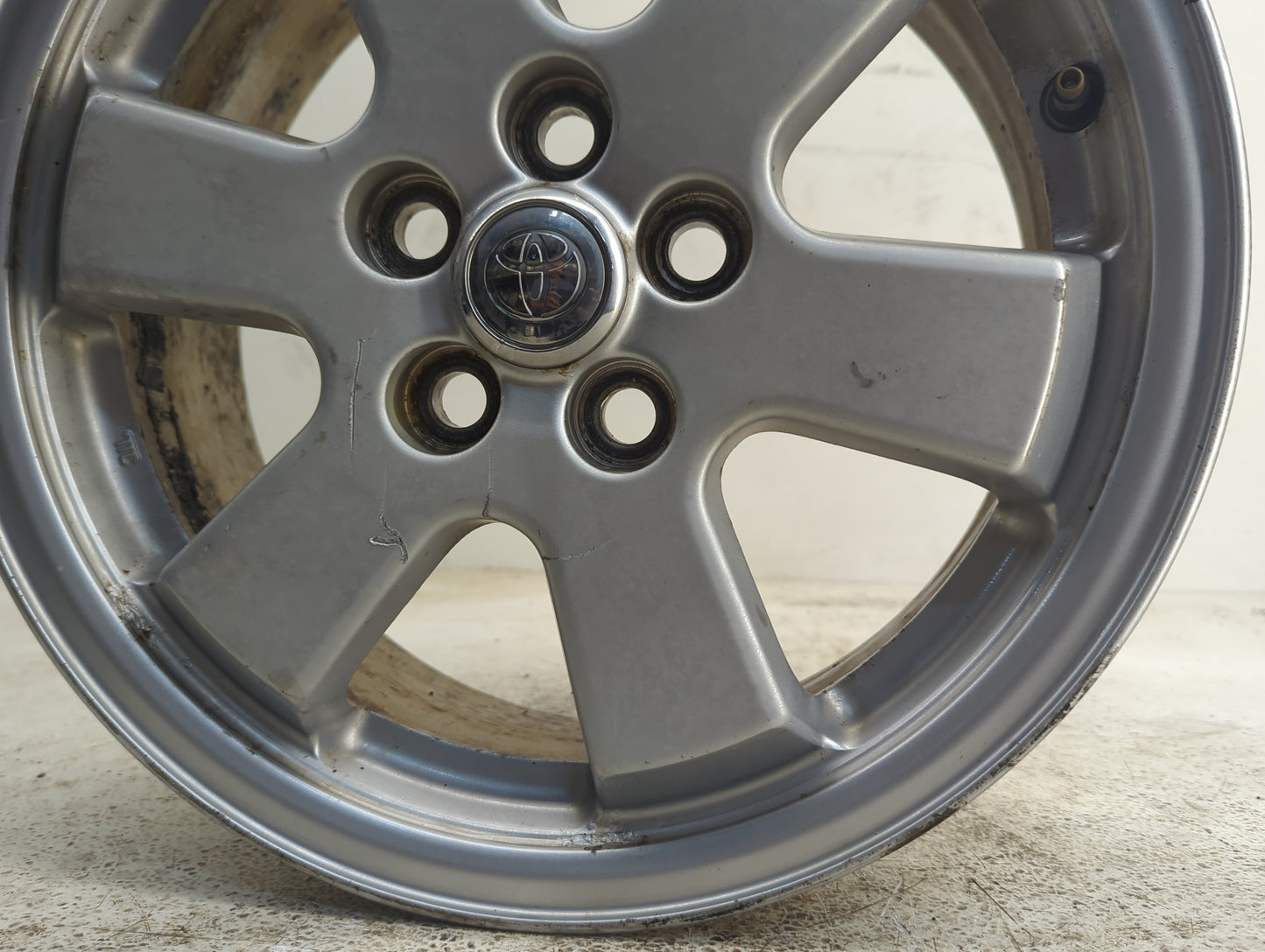 2004-2009 Toyota Prius Oem Wheel Rim - Oemusedautoparts1.com