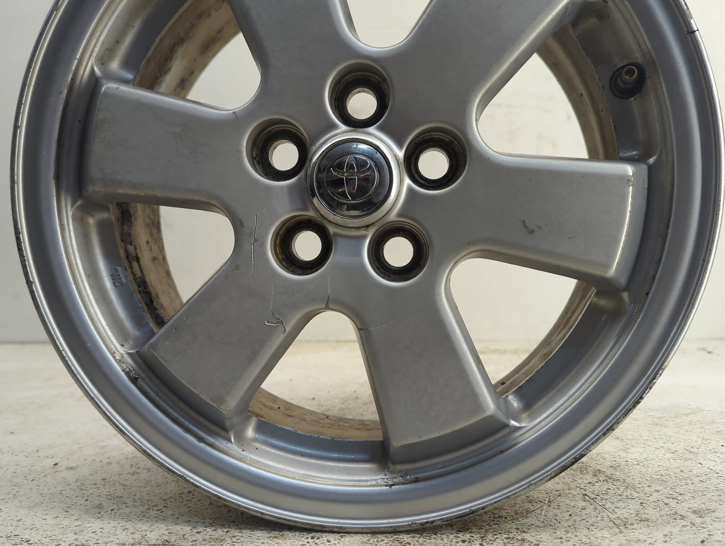 2004-2009 Toyota Prius Oem Wheel Rim - Oemusedautoparts1.com