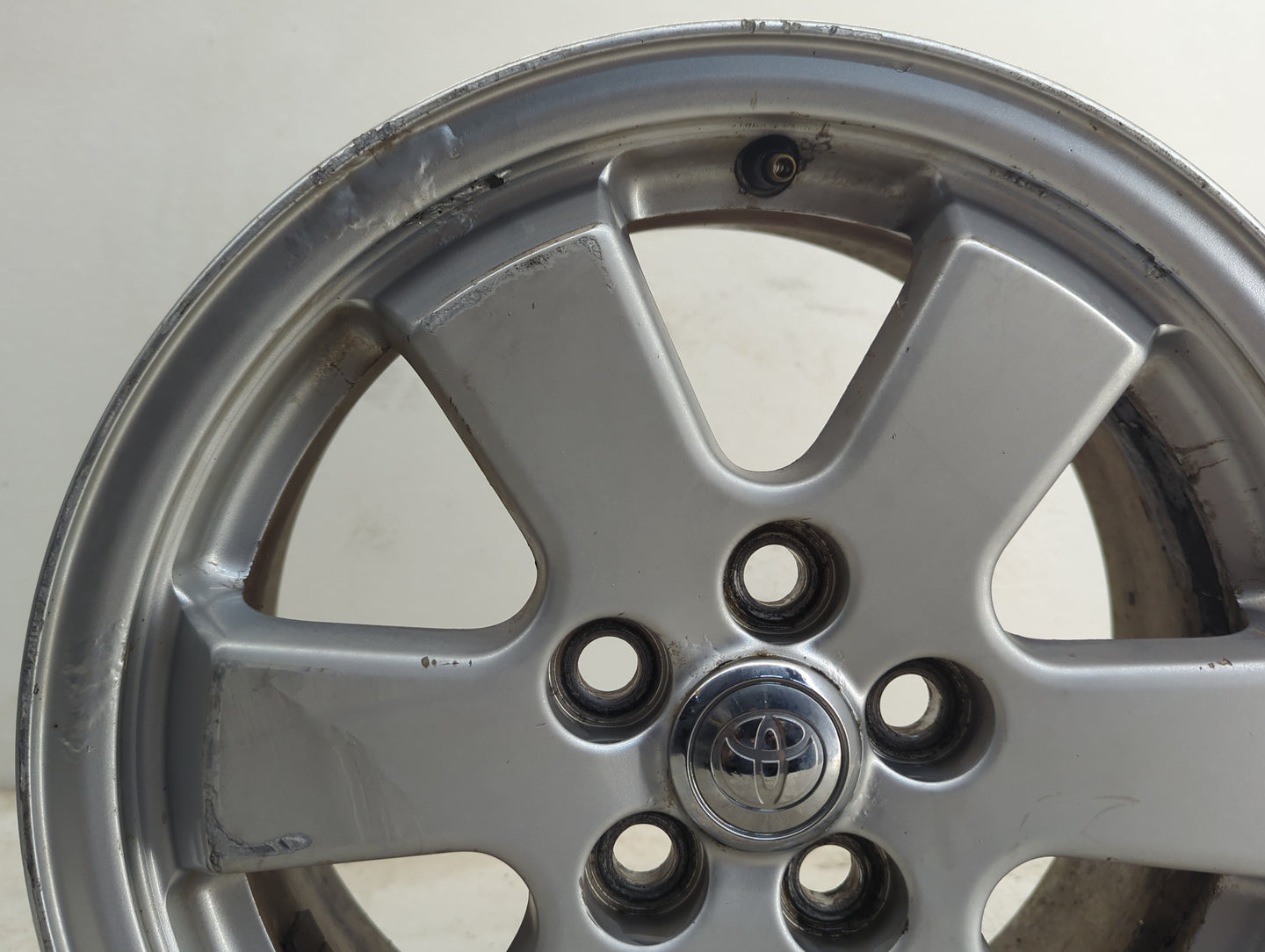 2004-2009 Toyota Prius Oem Wheel Rim - Oemusedautoparts1.com