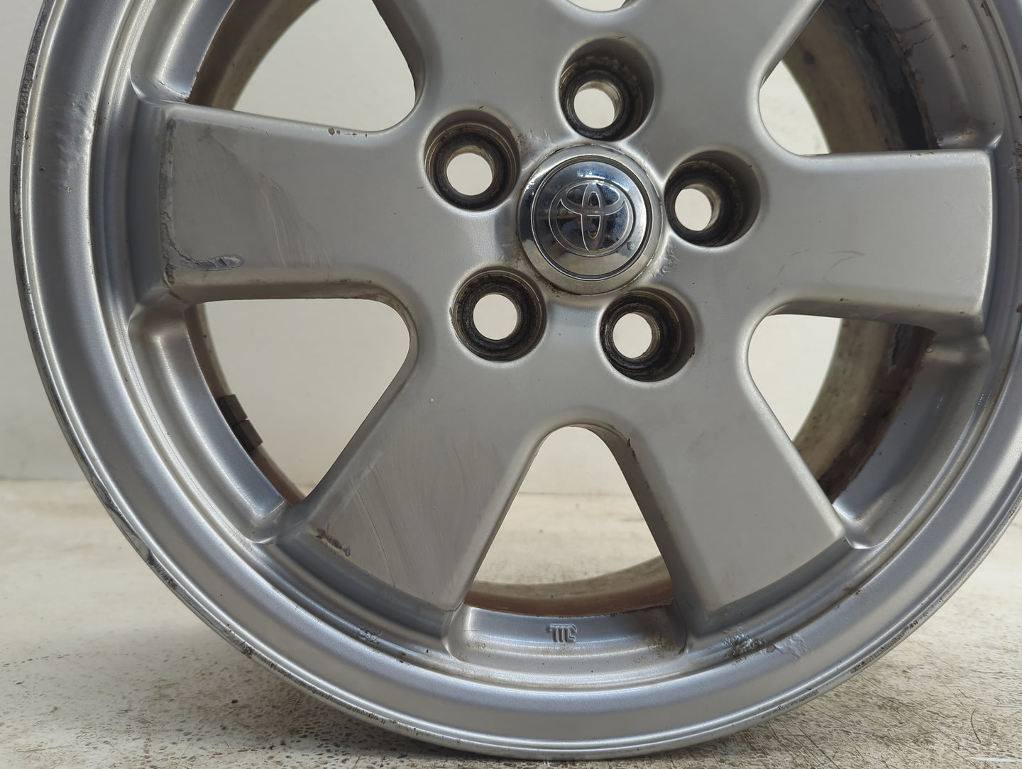2004-2009 Toyota Prius Oem Wheel Rim - Oemusedautoparts1.com