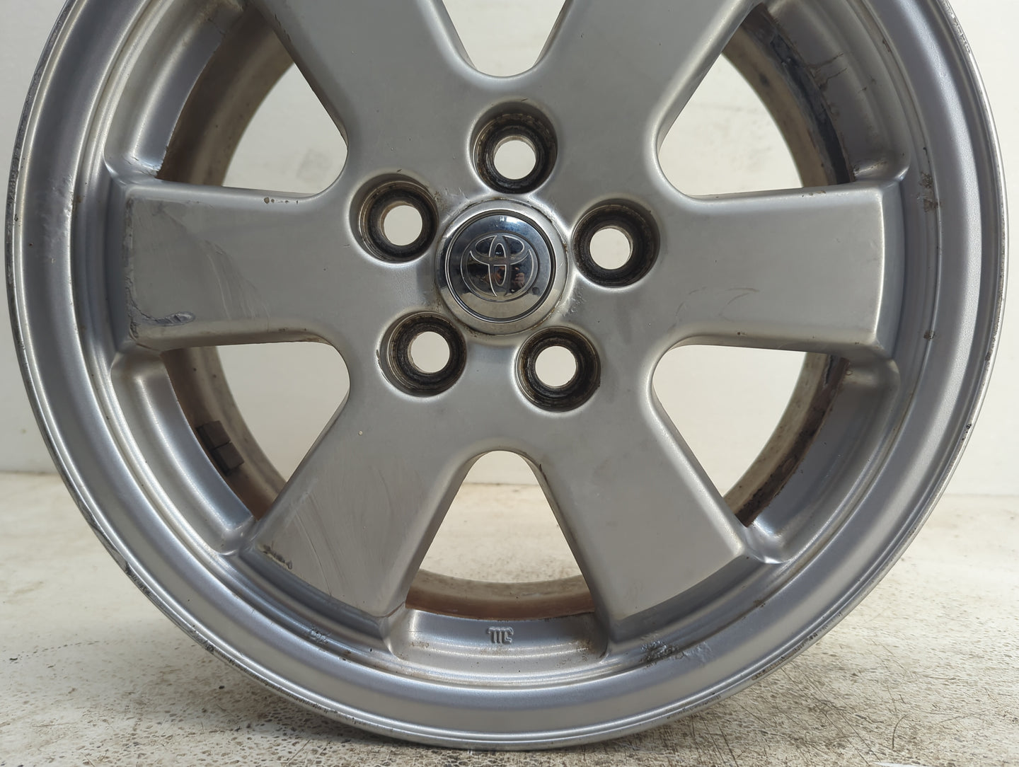 2004-2009 Toyota Prius Oem Wheel Rim - Oemusedautoparts1.com