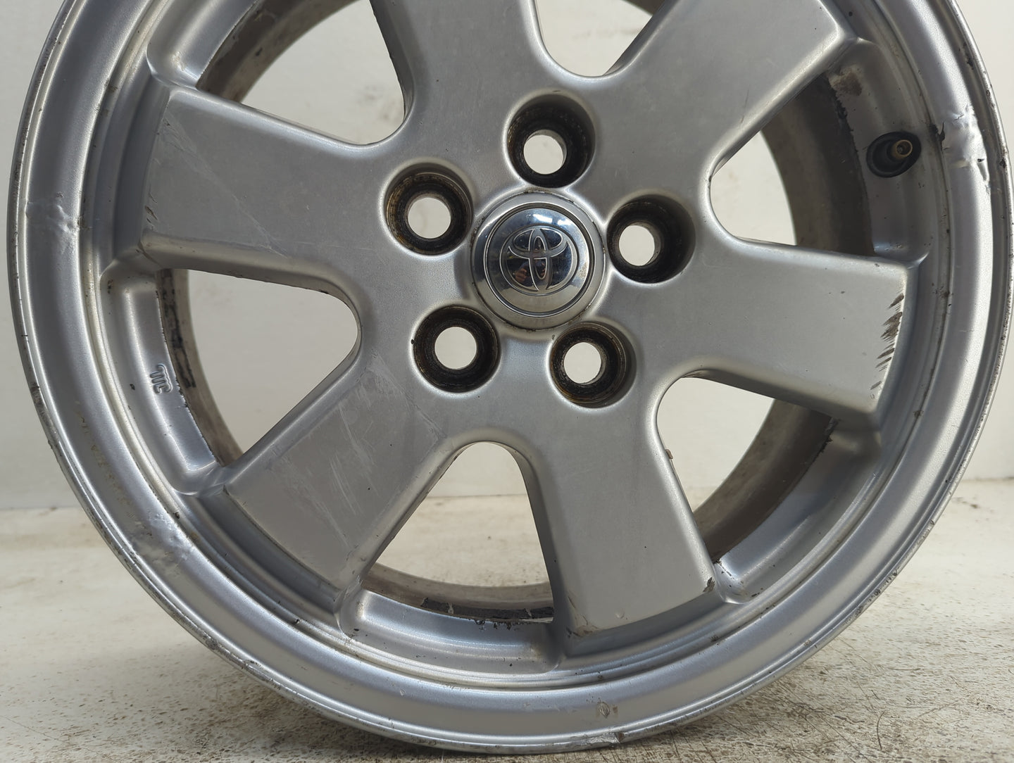 2004-2009 Toyota Prius Oem Wheel Rim - Oemusedautoparts1.com
