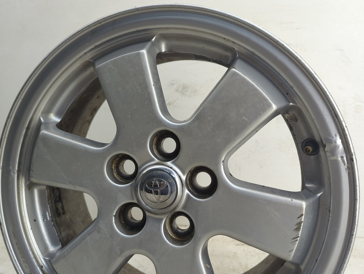 2004-2009 Toyota Prius Oem Wheel Rim - Oemusedautoparts1.com