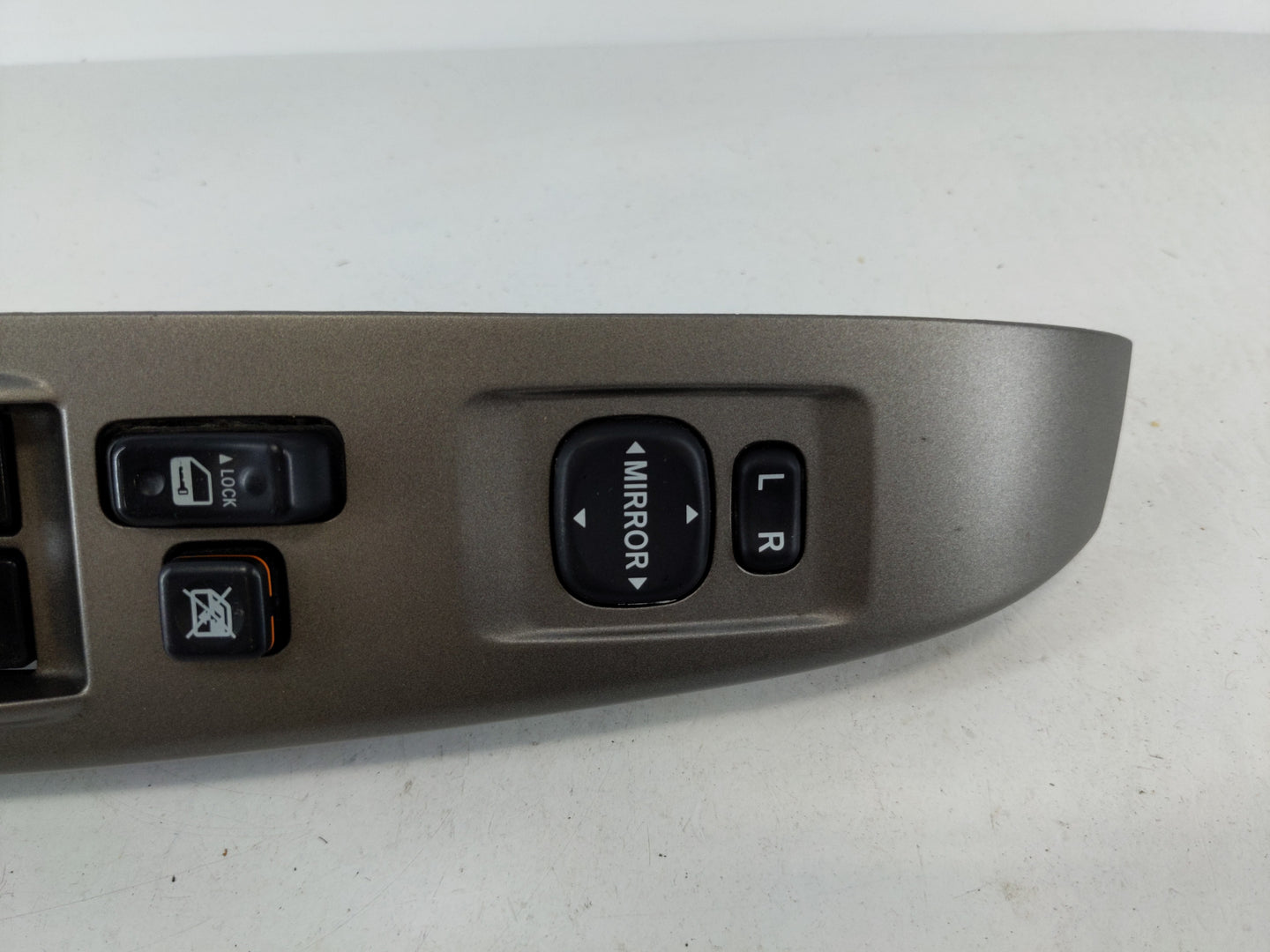 2004-2009 Toyota Prius Master Power Window Switch Replacement Driver Side Left P/N:84820-47050 Fits OEM Used Auto Parts - Oe