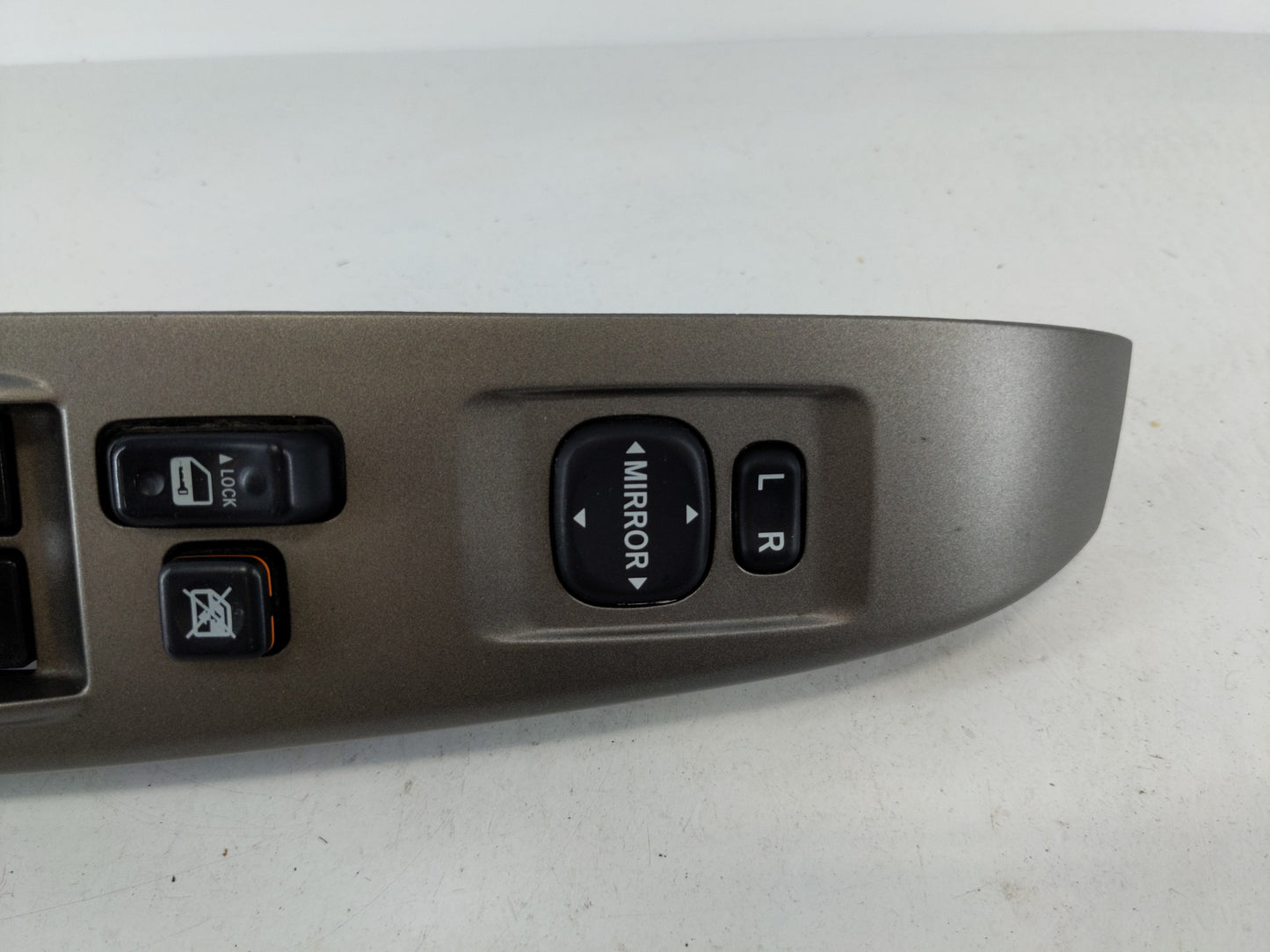 2004-2009 Toyota Prius Master Power Window Switch Replacement Driver Side Left P/N:84820-47050 Fits OEM Used Auto Parts - Oe