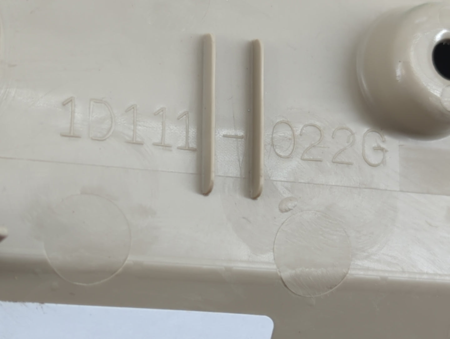 2005 Toyota Prius Overhead Roof Console - Oemusedautoparts1.com