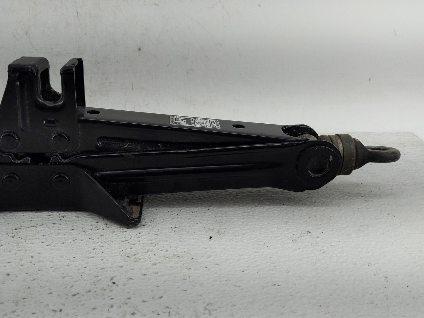 2005 Toyota Prius Spare Scissor Car Jack - Oemusedautoparts1.com