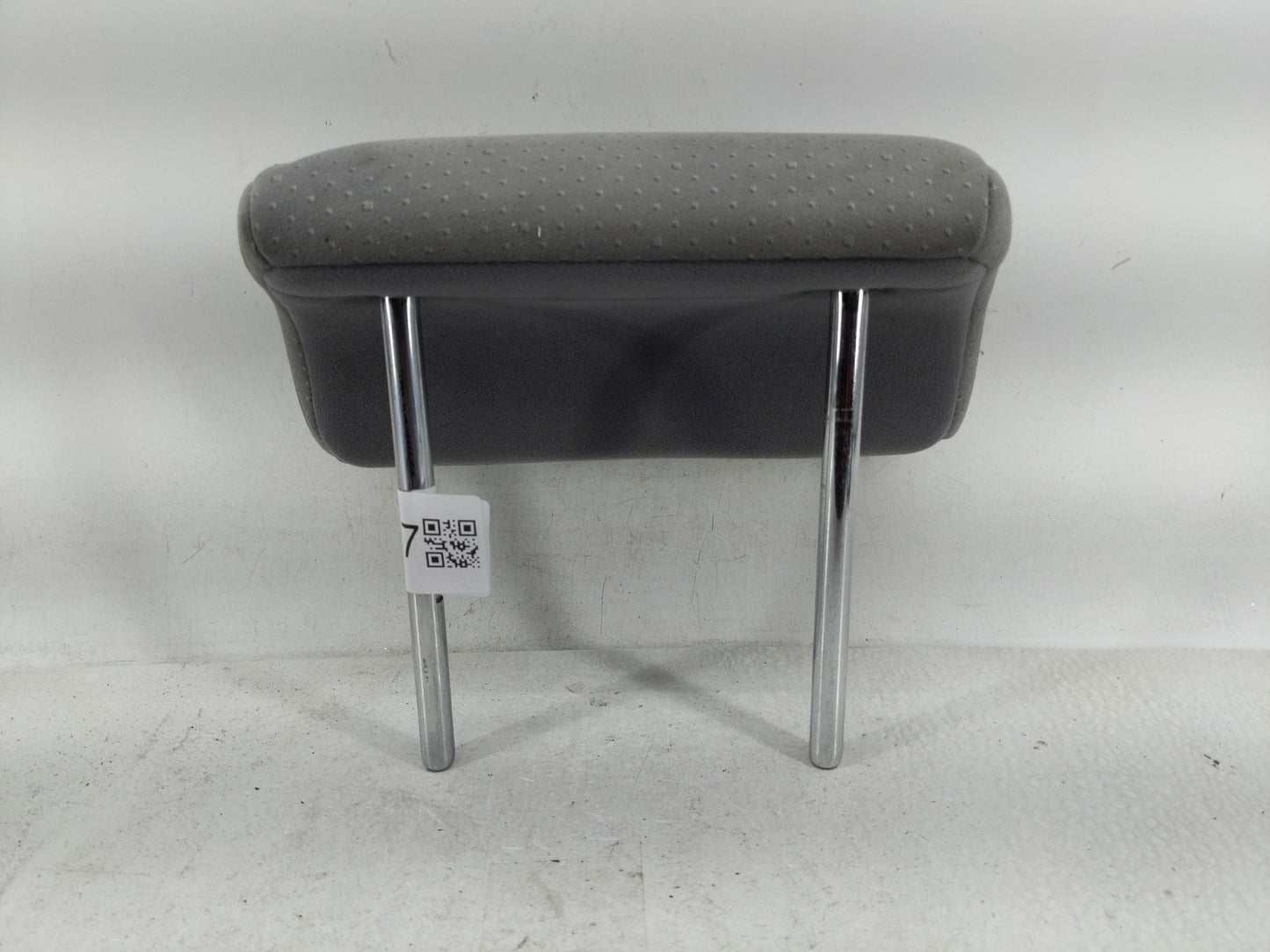 2005 Toyota Prius Headrest Head Rest Rear Seat Fits OEM Used Auto Parts - Oemusedautoparts1.com