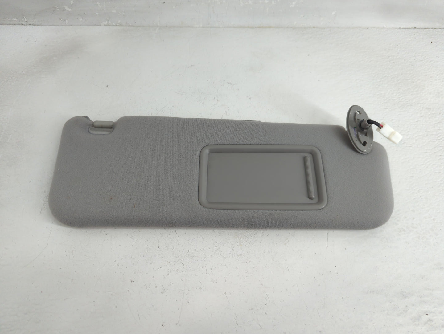 2005 Toyota Prius Sun Visor Shade Replacement Passenger Right Mirror Fits OEM Used Auto Parts - Oemusedautoparts1.com