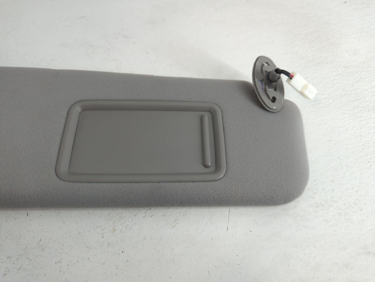 2005 Toyota Prius Sun Visor Shade Replacement Passenger Right Mirror Fits OEM Used Auto Parts - Oemusedautoparts1.com