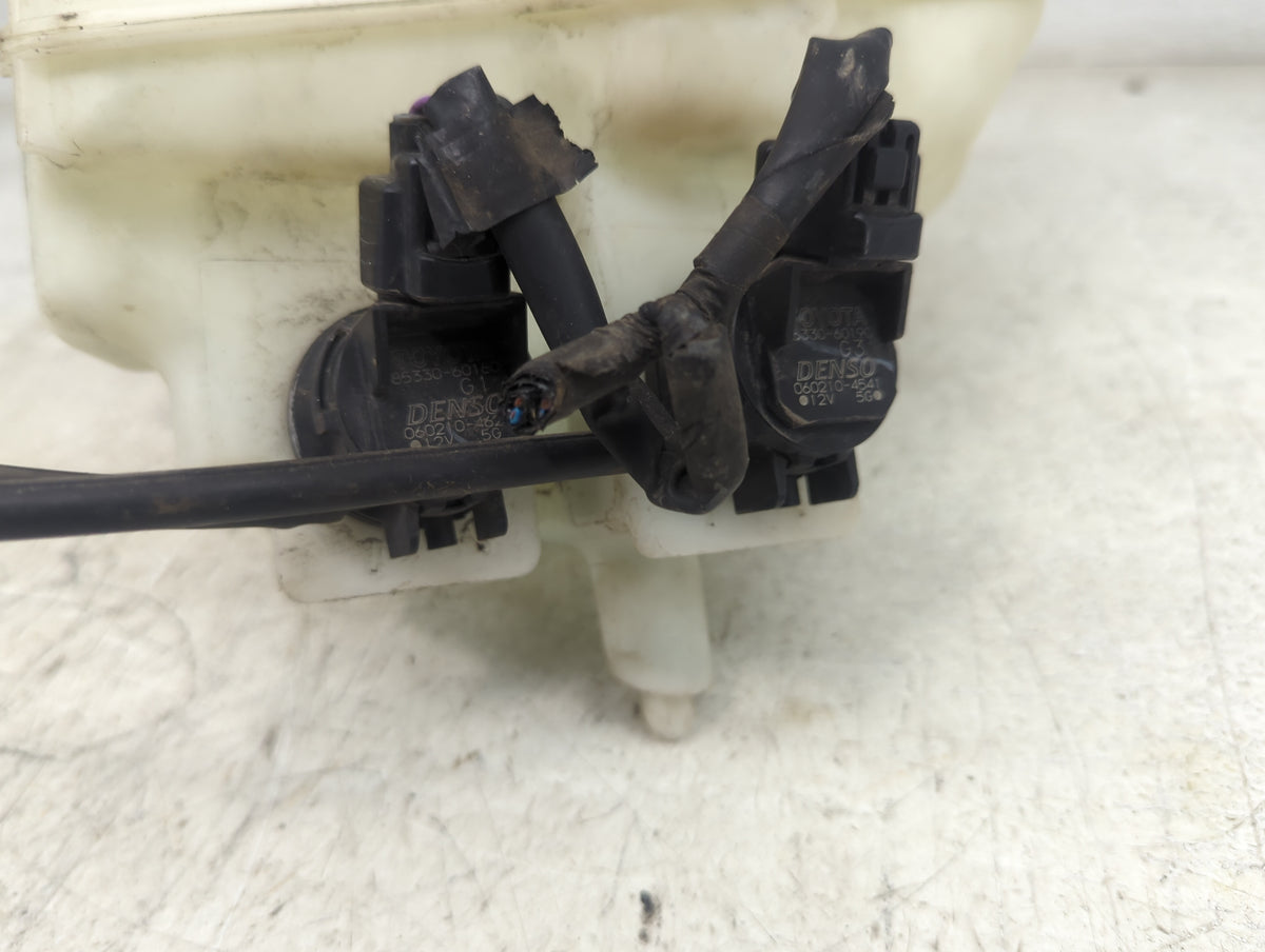 2005 Toyota Prius Windshield Washer Fluid Reservoir Bottle - Oemusedautoparts1.com