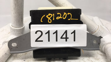 2004-2005 Toyota Prius Chassis Control Module Ccm Bcm Body Control 21141