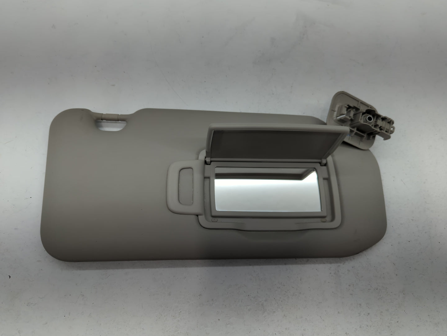 2005 Toyota Prius Sun Visor Shade Replacement Passenger Right Mirror Fits OEM Used Auto Parts - Oemusedautoparts1.com