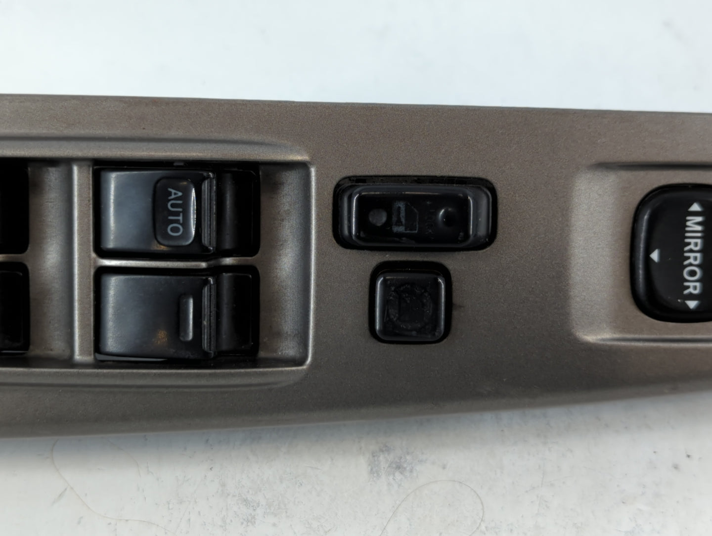 2004-2009 Toyota Prius Master Power Window Switch Replacement Driver Side Left P/N:84820-47050 Fits OEM Used Auto Parts - Oe