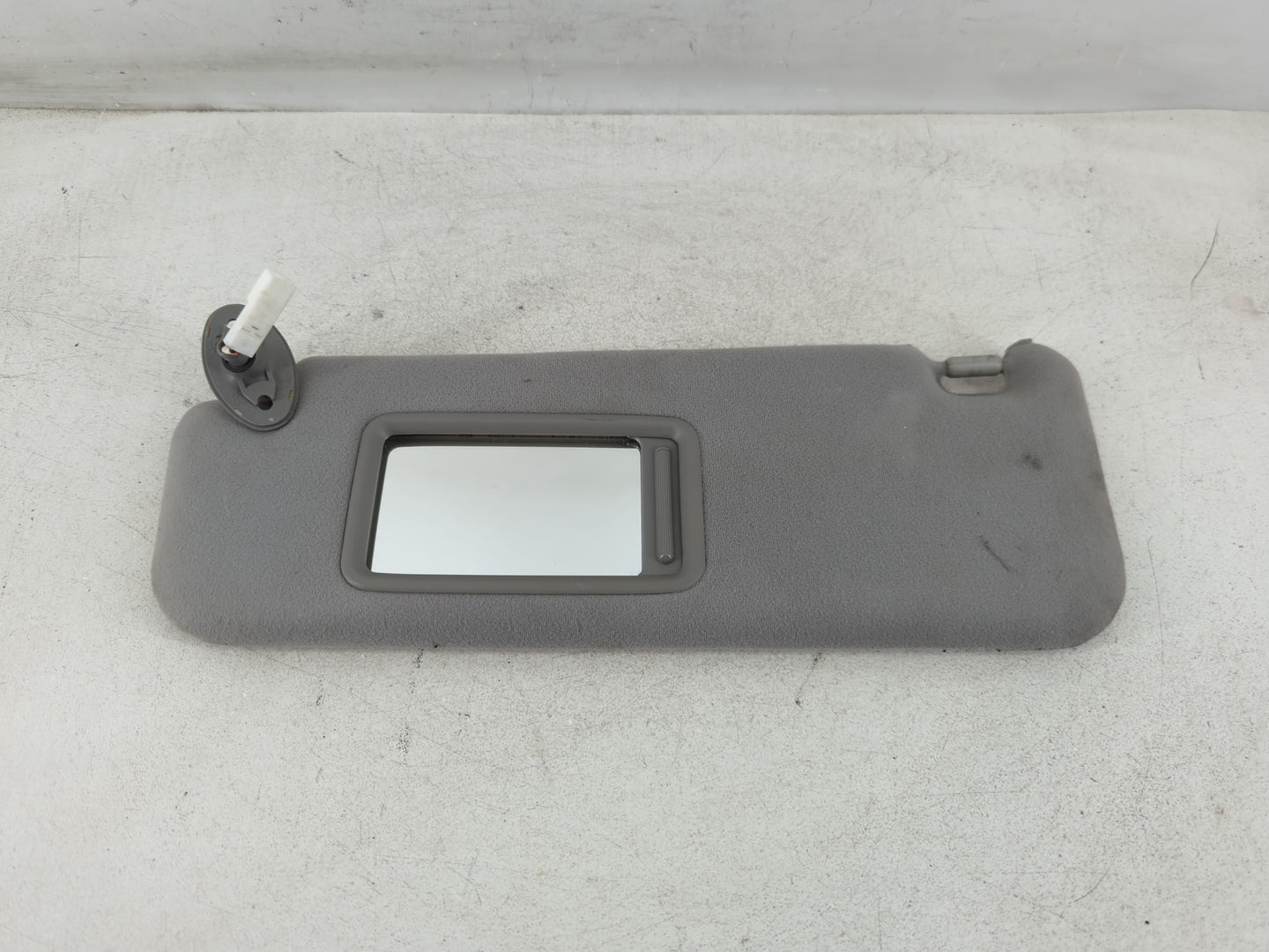 2005 Toyota Prius Sun Visor Shade Replacement Passenger Right Mirror Fits OEM Used Auto Parts - Oemusedautoparts1.com