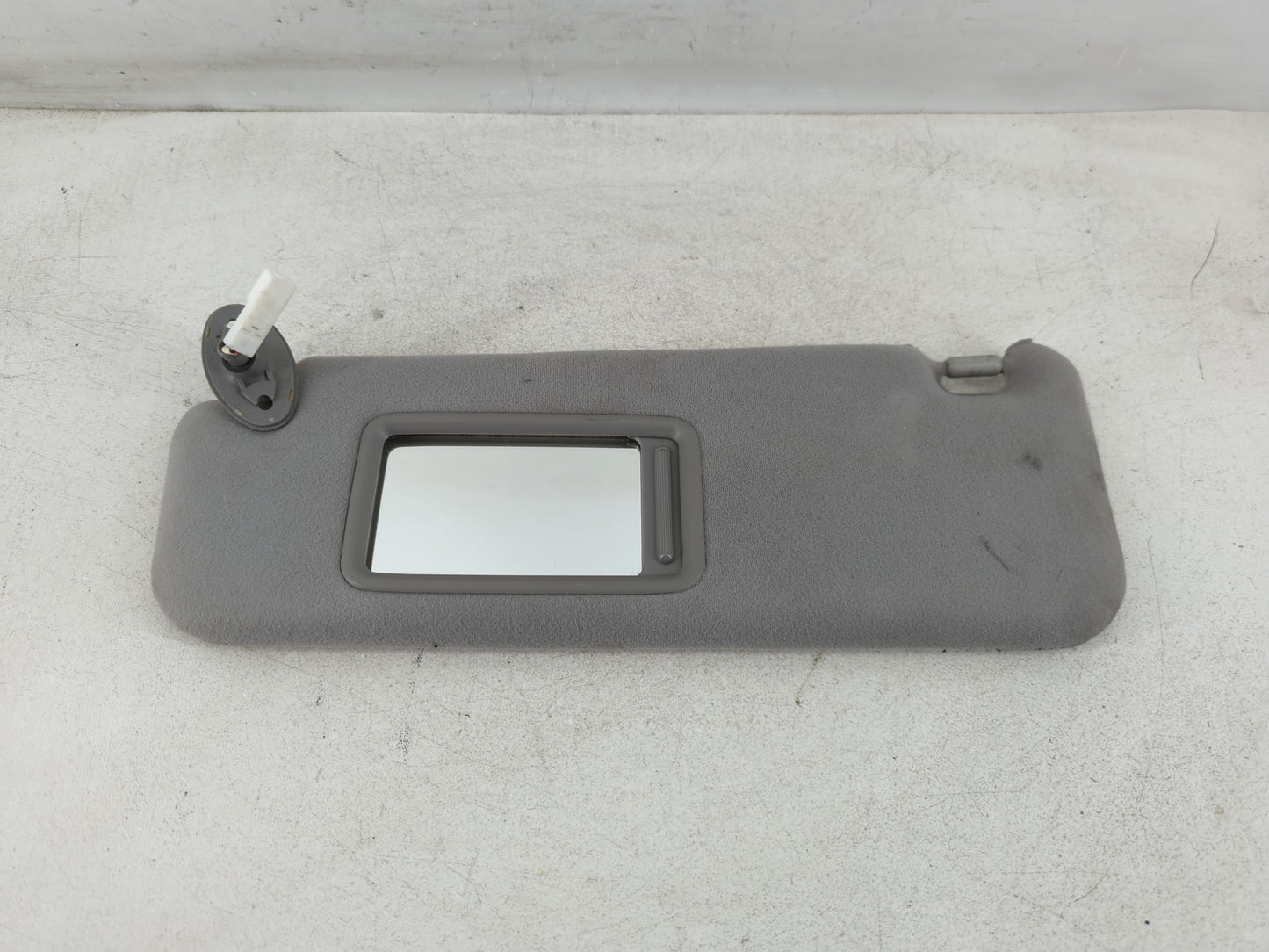 2005 Toyota Prius Sun Visor Shade Replacement Passenger Right Mirror Fits OEM Used Auto Parts - Oemusedautoparts1.com