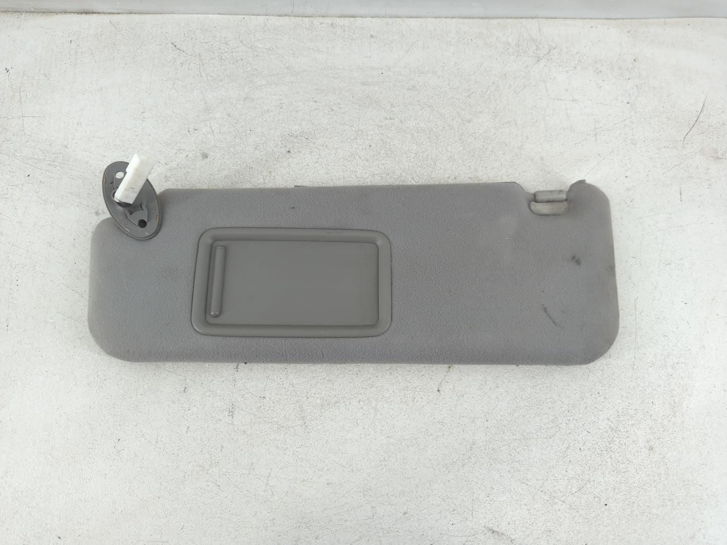 2005 Toyota Prius Sun Visor Shade Replacement Passenger Right Mirror Fits OEM Used Auto Parts - Oemusedautoparts1.com