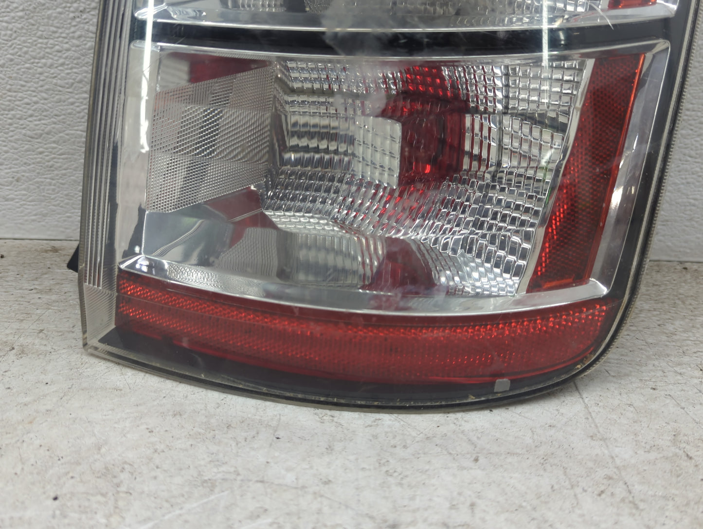 2004-2005 Toyota Prius Tail Light Assembly Passenger Right OEM P/N:47-15 Fits Fits 2004 2005 OEM Used Auto Parts - Oemusedau