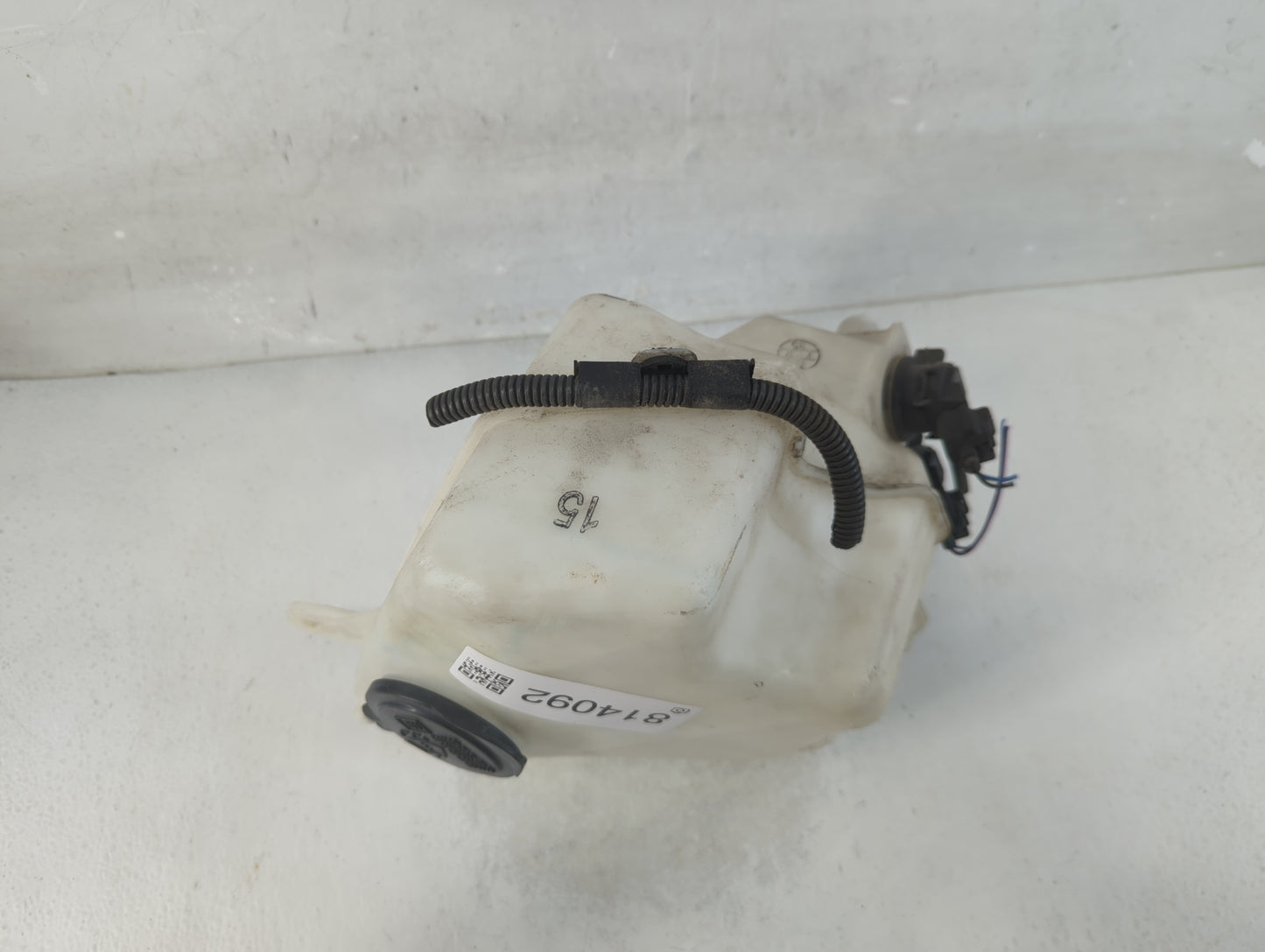 2004-2009 Toyota Prius Windshield Washer Fluid Reservoir Bottle Oem - Oemusedautoparts1.com