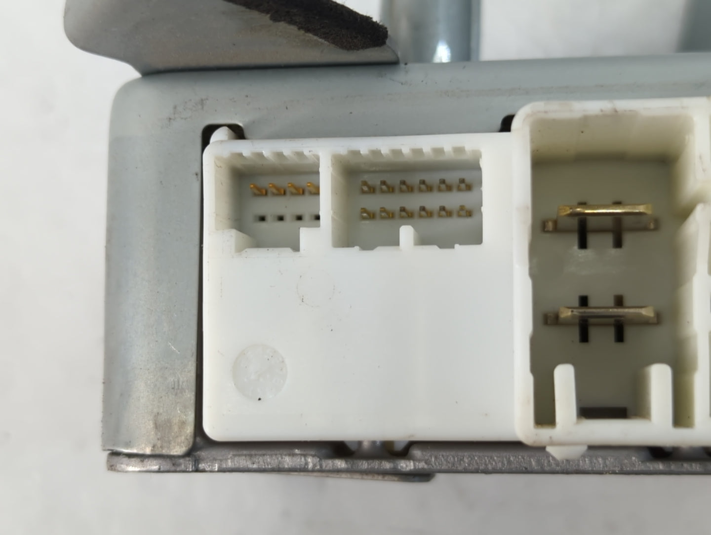 2004-2005 Toyota Prius Chassis Control Module Ccm Bcm Body Control 837871 - Oemusedautoparts1.com