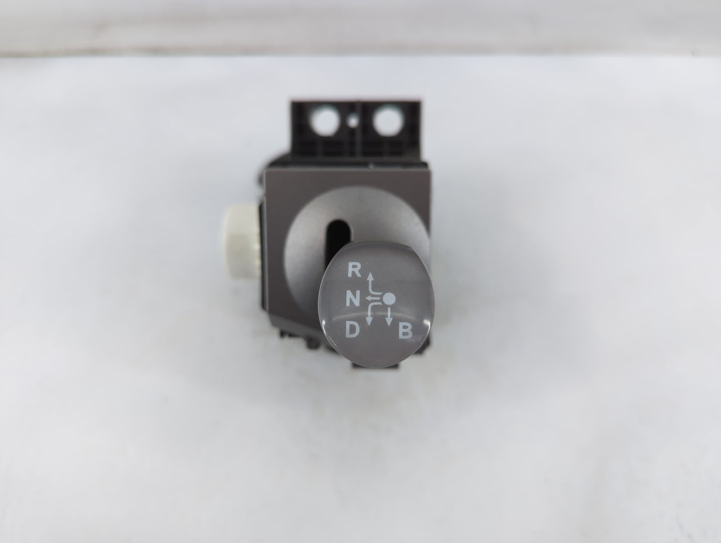 2005 Toyota Prius Plug-in SHIFTER - Oemusedautoparts1.com
