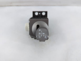 compare product 2005 Toyota Prius Plug-in SHIFTER