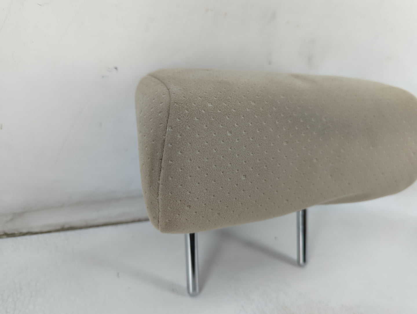 2004-2005 Toyota Prius Headrest Head Rest Front Driver Passenger Seat Fits Fits 2004 2005 OEM Used Auto Parts - Oemusedautop