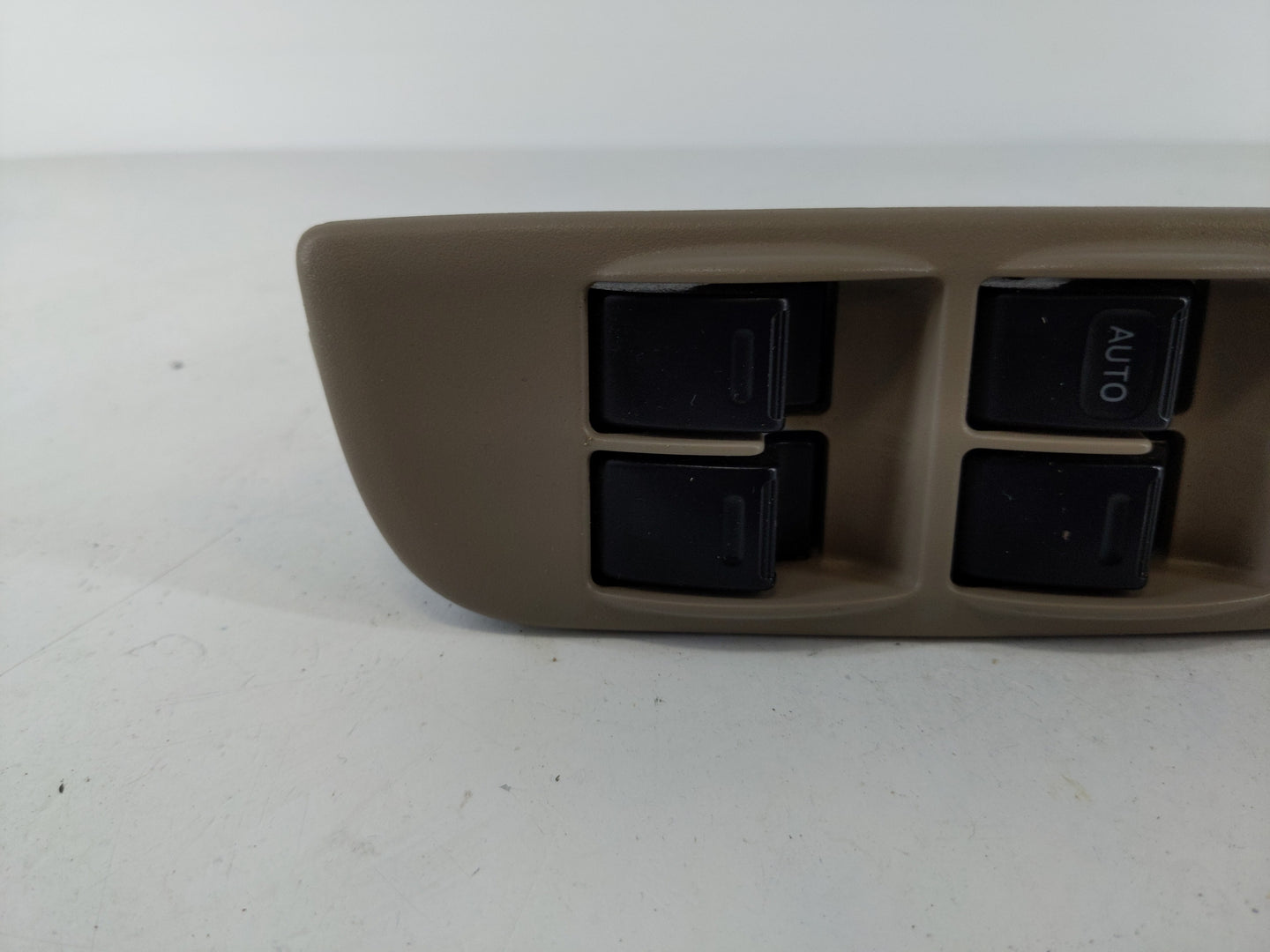 2004-2005 Toyota Rav4 Master Power Window Switch Replacement Driver Side Left P/N:84820-42171 Fits Fits 2004 2005 OEM Used A