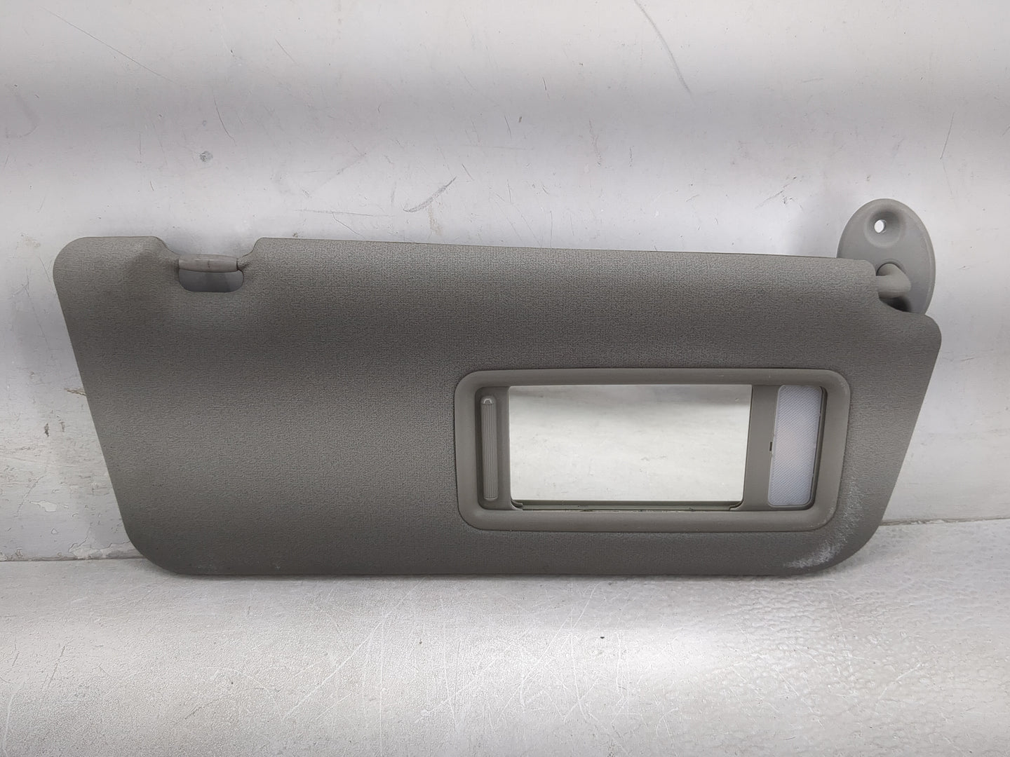 2004-2005 Toyota Rav4 Sun Visor Shade Replacement Passenger Right Mirror Fits Fits 2004 2005 OEM Used Auto Parts - Oemusedau