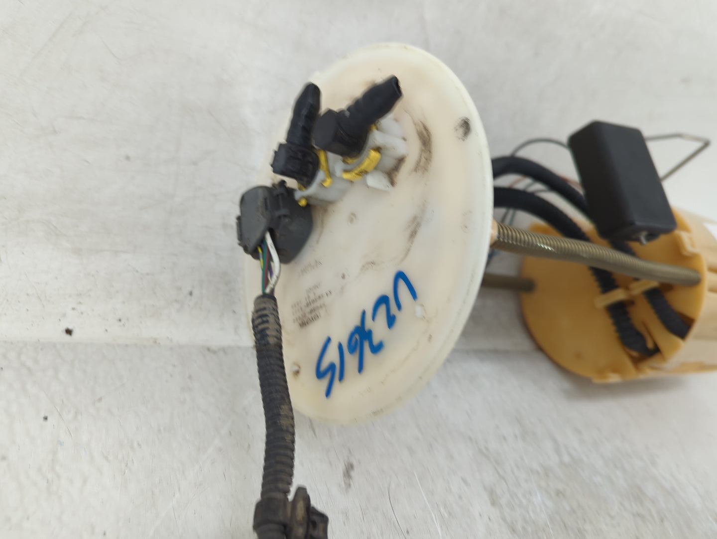 2005-2007 Toyota Sequoia Electrical Gas Fuel Pump Assembly - Oemusedautoparts1.com