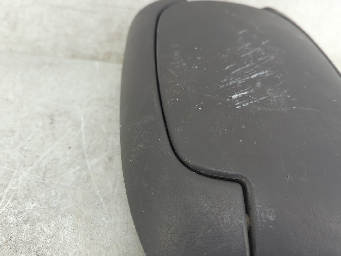 2005 Toyota Sequoia Center Console Armrest Cover Lid Fits OEM Used Auto Parts - Oemusedautoparts1.com