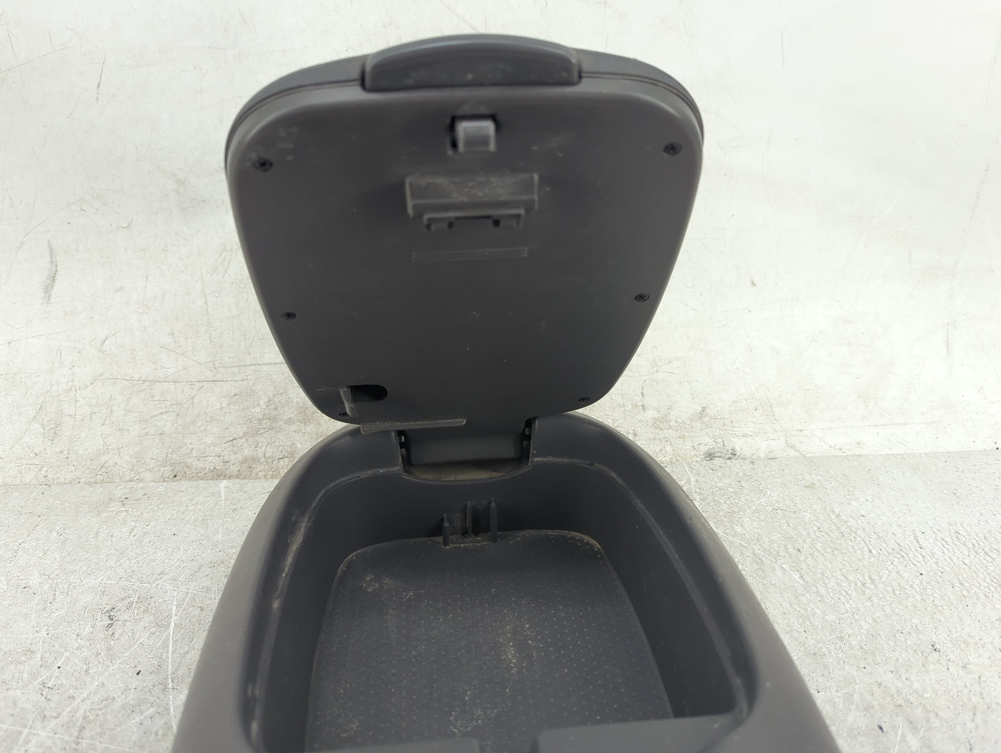 2005 Toyota Sequoia Center Console Armrest Cover Lid Fits OEM Used Auto Parts - Oemusedautoparts1.com