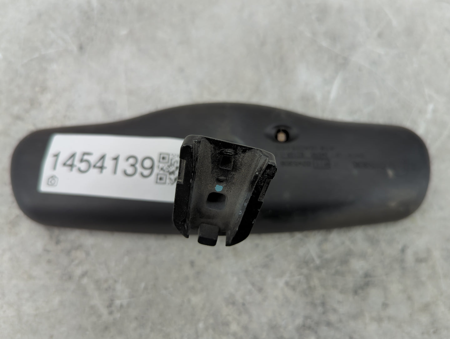 2005 Toyota Sequoia Interior Rear View Mirror Replacement OEM P/N:015306 GNTX-187, 8781OAC05000 Fits OEM Used Auto Parts - O