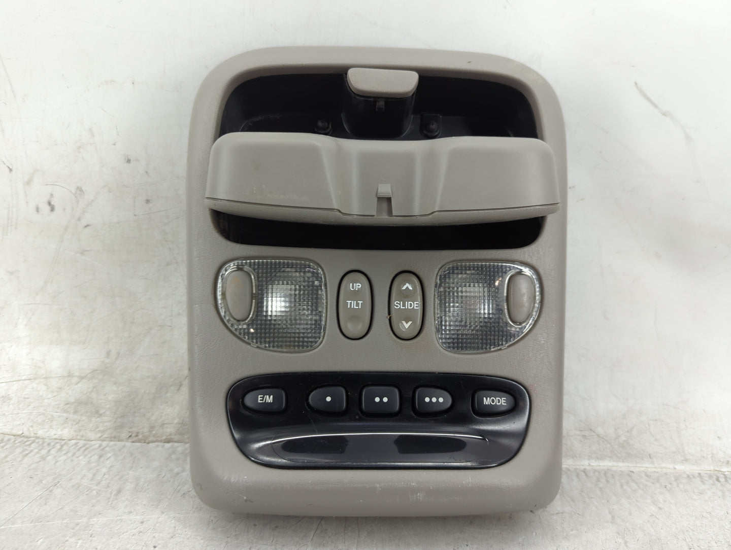 2005 Toyota Sequoia Overhead Roof Console - Oemusedautoparts1.com