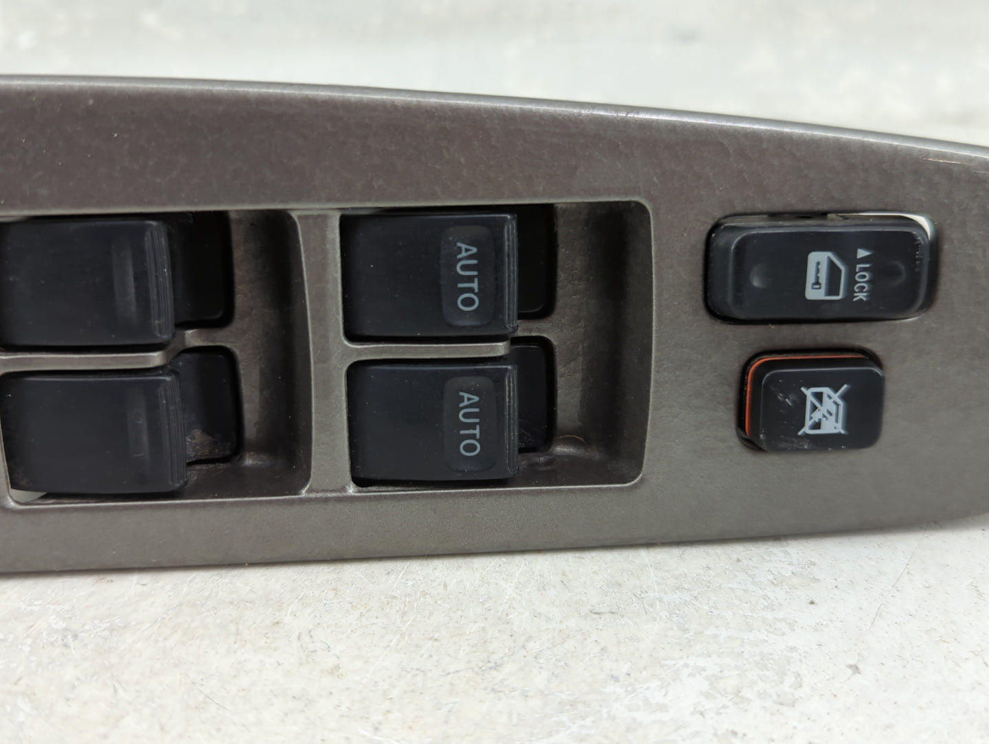 2005-2007 Toyota Sequoia Master Power Window Switch Replacement Driver Side Left P/N:514359 Fits Fits 2005 2006 2007 OEM Use