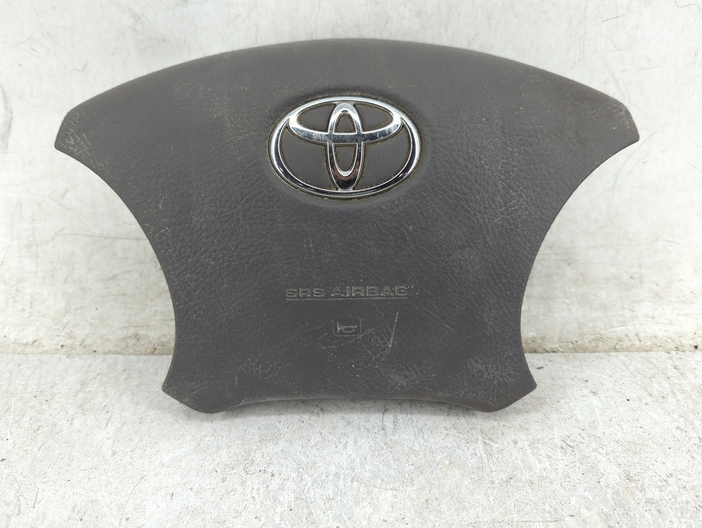 2005 Toyota Sequoia Air Bag Driver Left Steering Wheel Mounted - Oemusedautoparts1.com